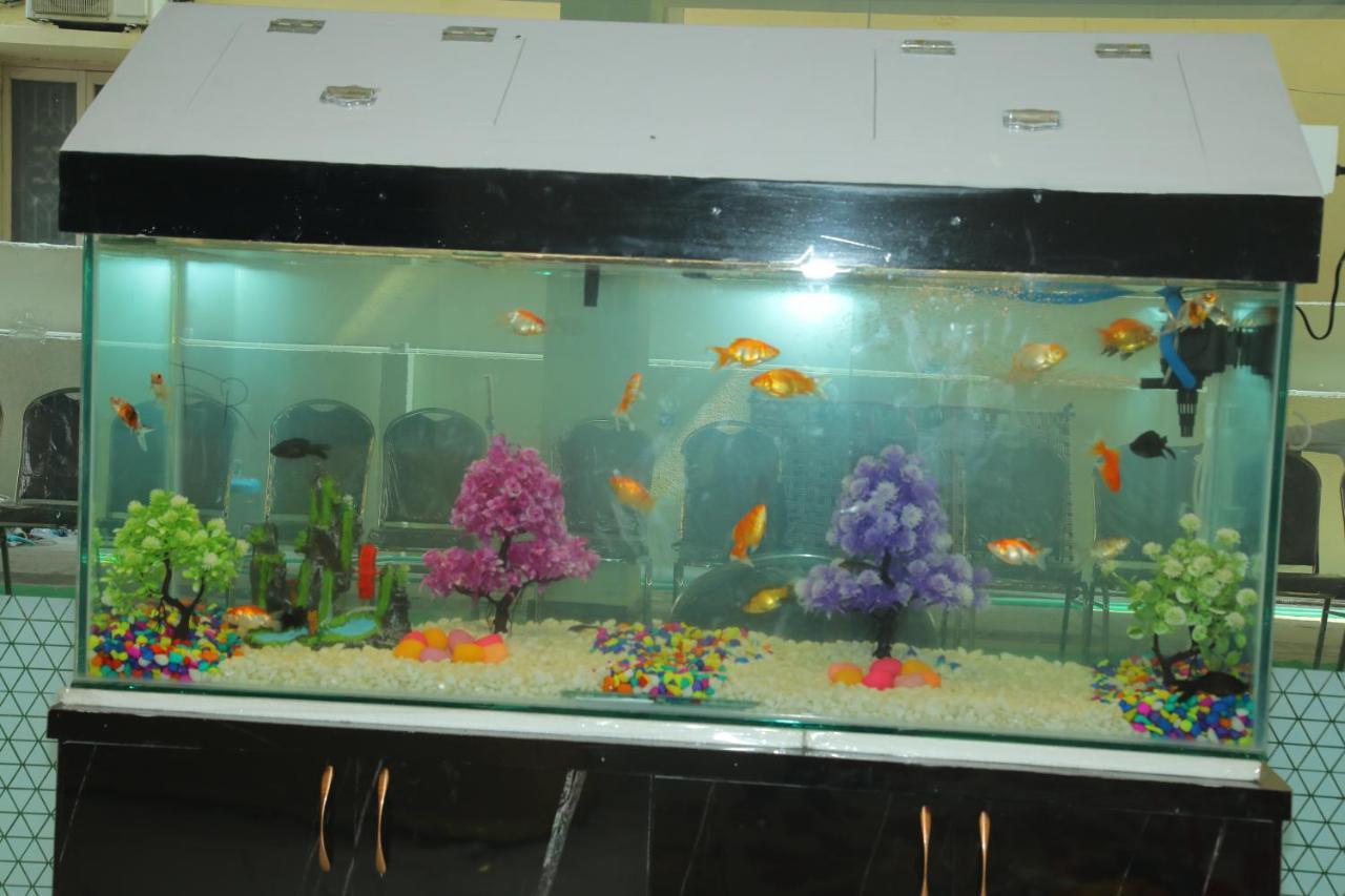 Radha Rani Residency Hotel Khammam Buitenkant foto