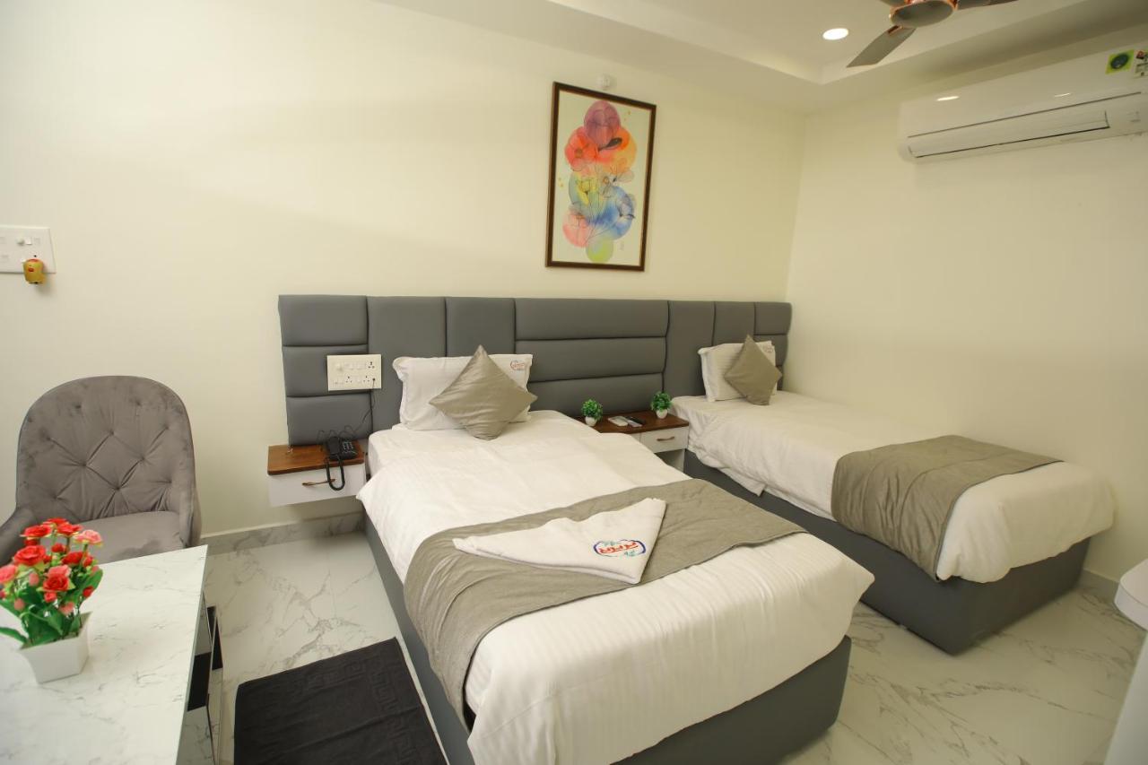 Radha Rani Residency Hotel Khammam Buitenkant foto