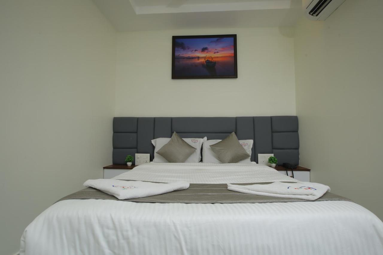 Radha Rani Residency Hotel Khammam Buitenkant foto